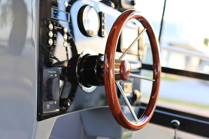 Cobra Yachts GRAND Backup