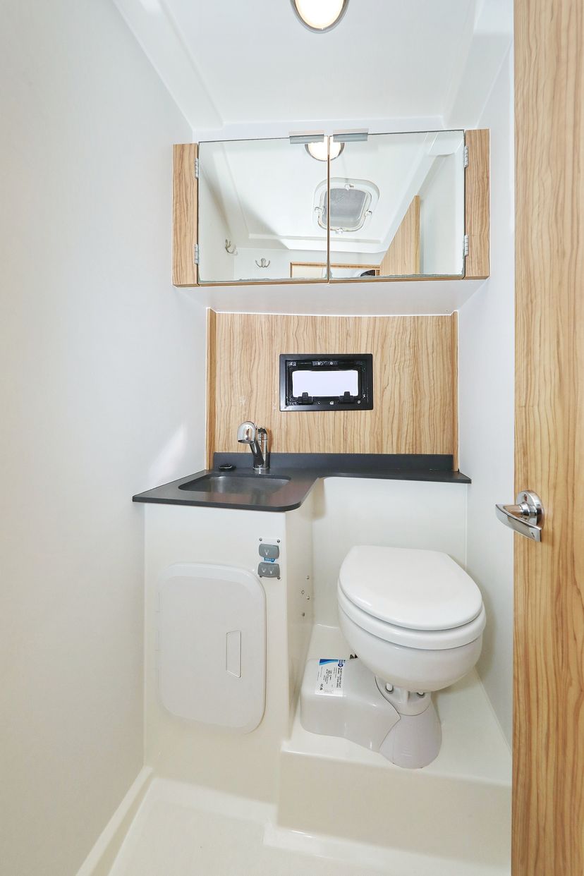 Cobra Yachts GRAND Running Gag I