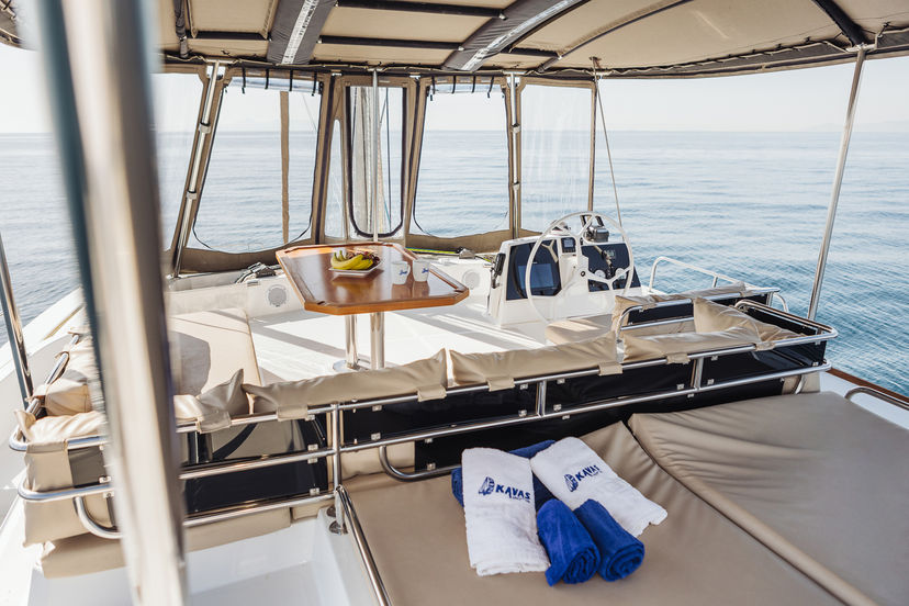 Catana 4.8  Kos 48.1