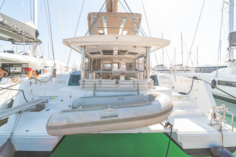 Catana 4.8  Laguana