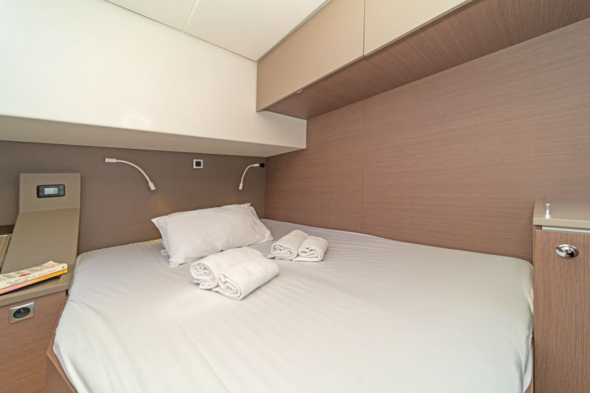 Catana 4.8  Laguana