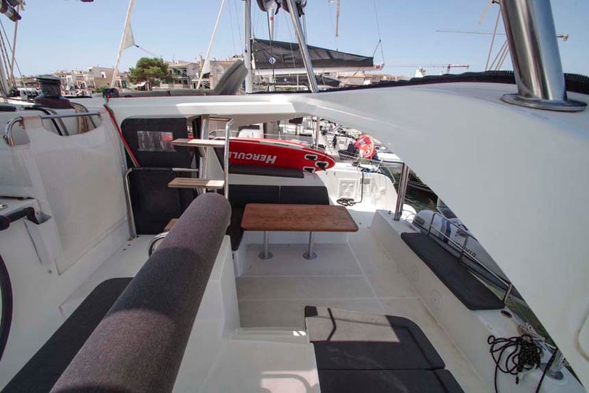 Lagoon 42 DayElli