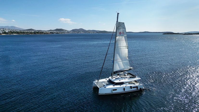 Fountaine Pajot 45 Olympus