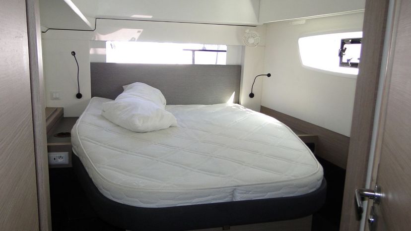 Fountaine Pajot 42 NARNIA