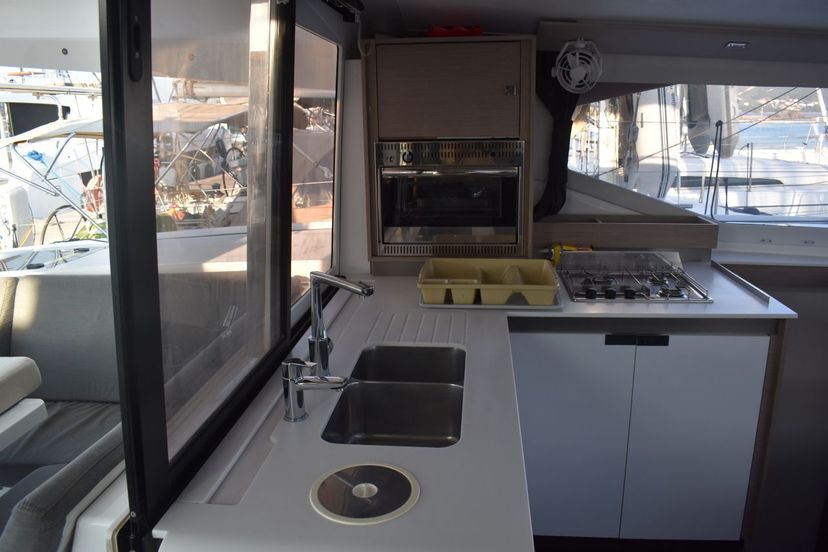 Fountaine Pajot 40 SEA BREEZE 
