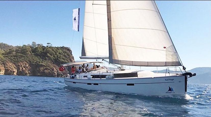 Bavaria Yachtbau 46 Sail Vega