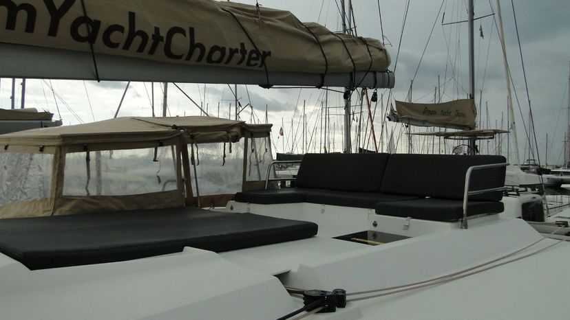 Fountaine Pajot 47 NEFELI 