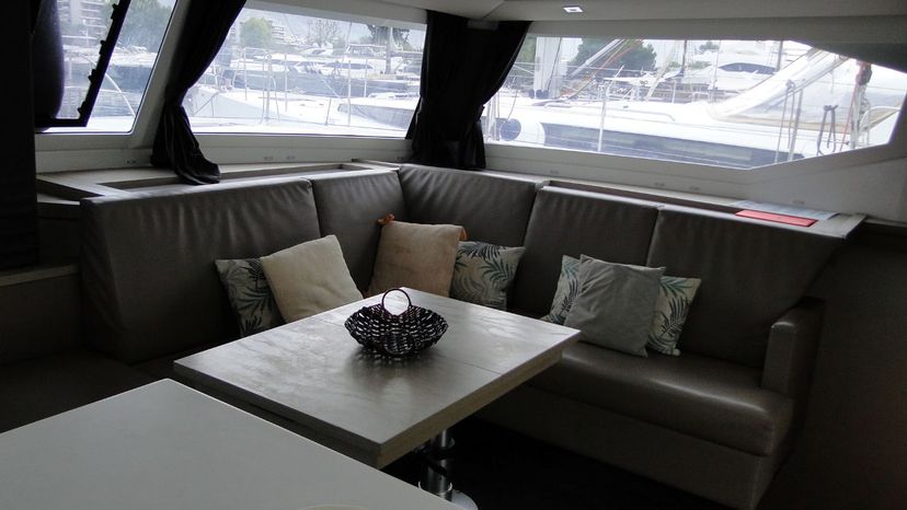 Fountaine Pajot 47 NEFELI 