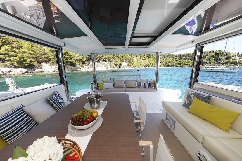Catana 4.8  Vaya Con Dios