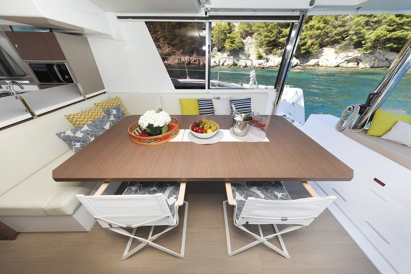 Catana 4.8  Vaya Con Dios