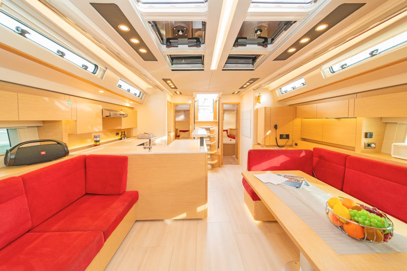 Hanse Yachts 588 Amadea