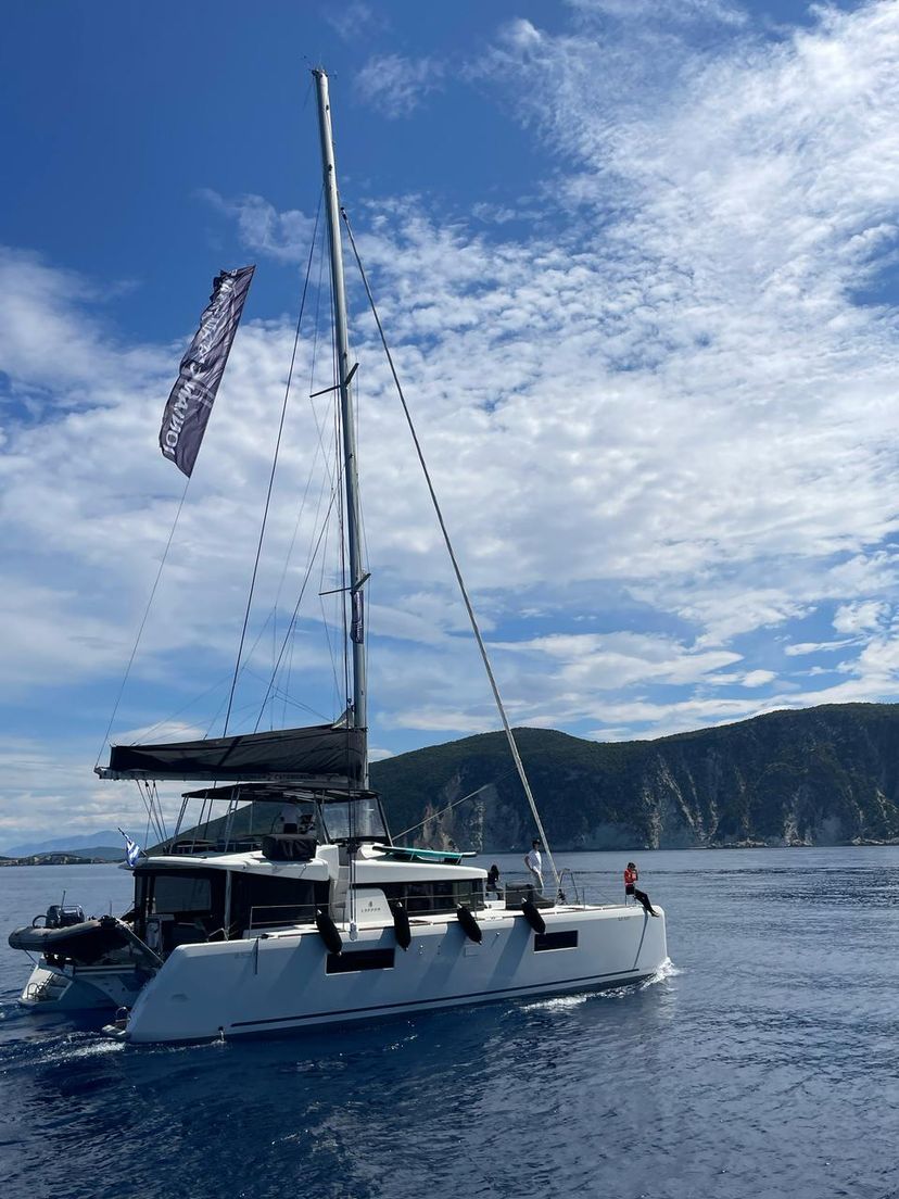 Lagoon 52 Blue Velvet
