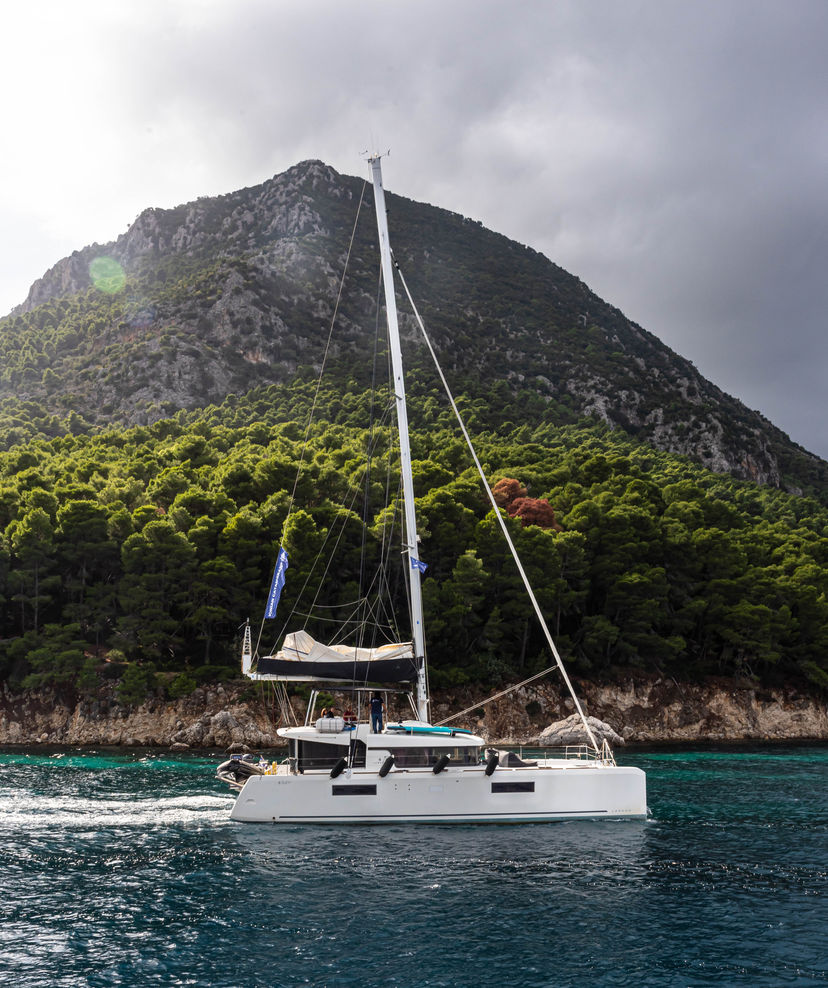 Lagoon 52 Blue Velvet