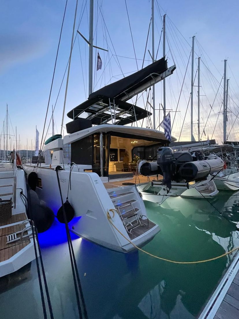 Lagoon 52 Blue Velvet