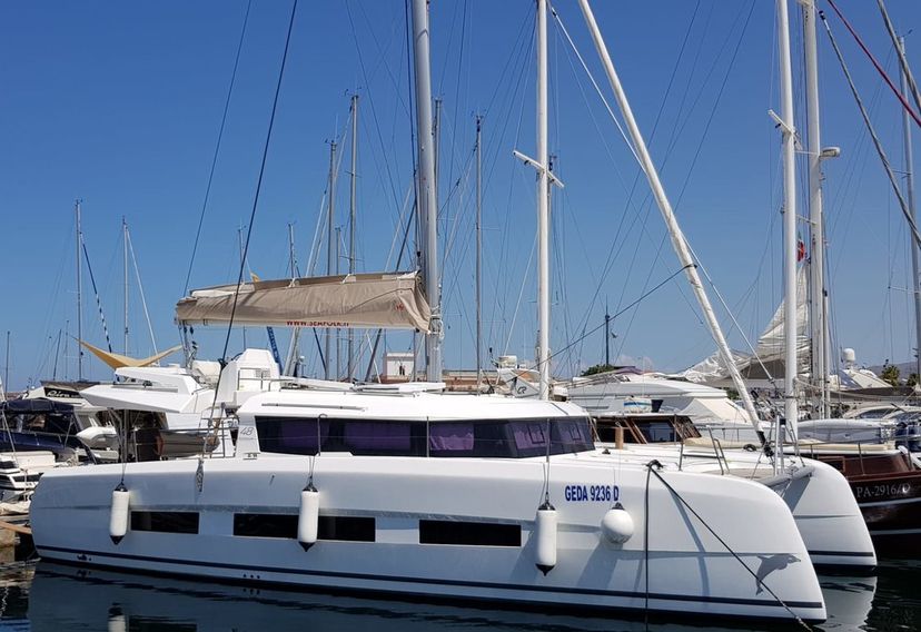 Dufour Yachts AMARA Paradise Planet