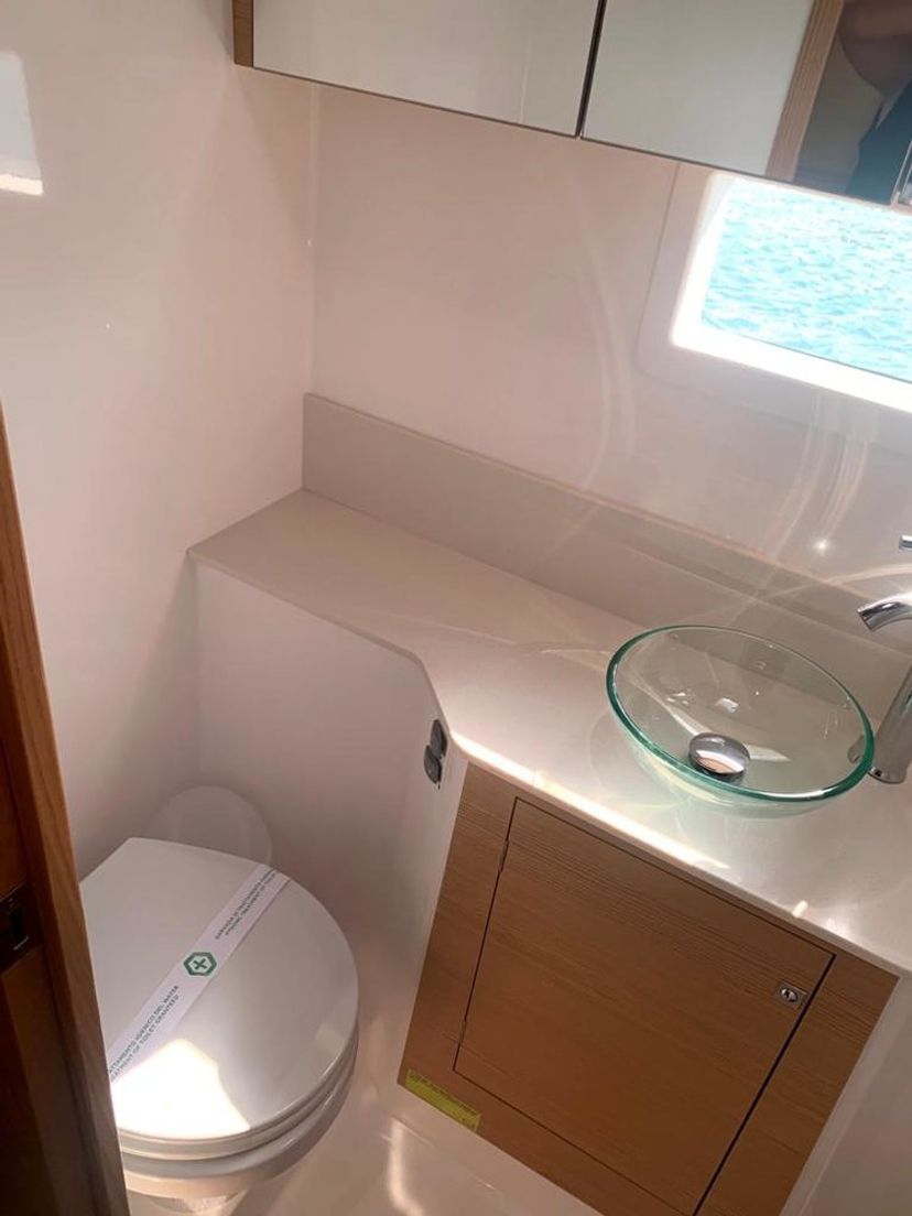Dufour Yachts AMARA Paradise Planet