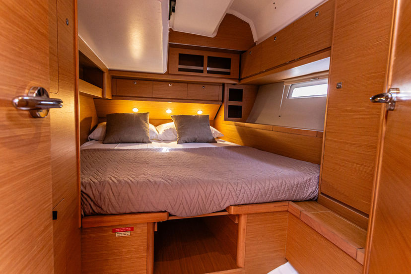 Dufour Yachts 52 Dream Planet