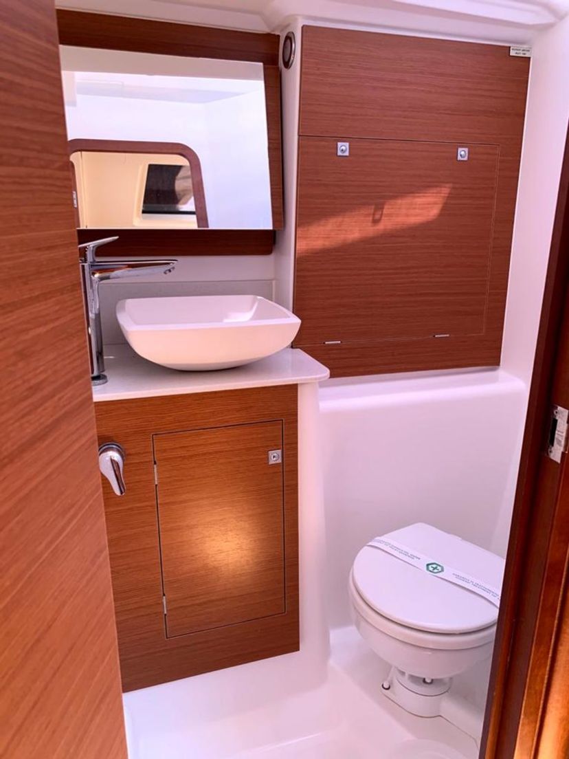 Dufour Yachts 46 Adventure Planet