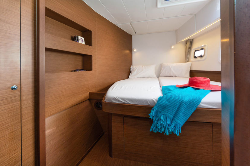 Lagoon 42 Aria