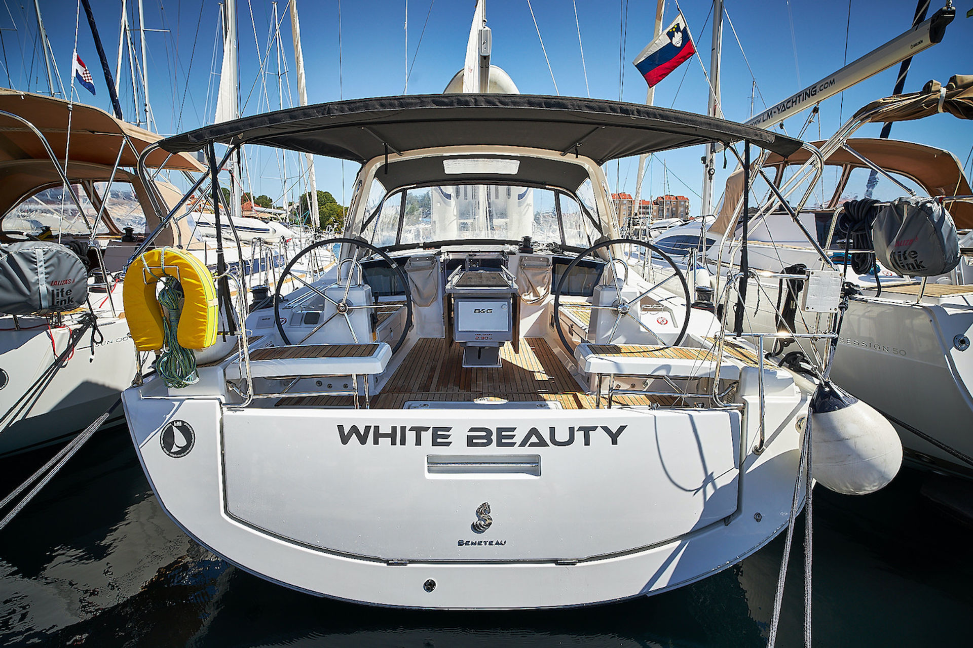 nausys-10468739-107061-n.jpg