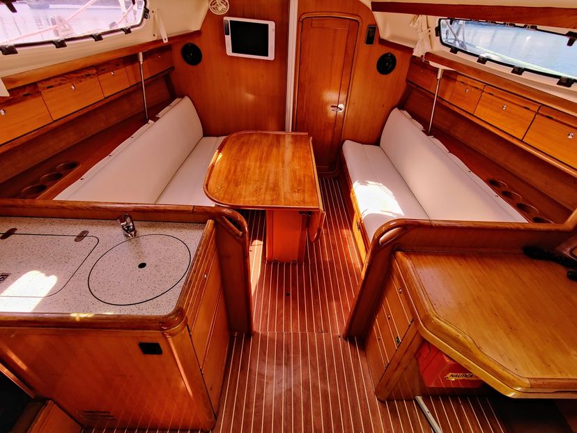 Bavaria Yachtbau 31 Achi