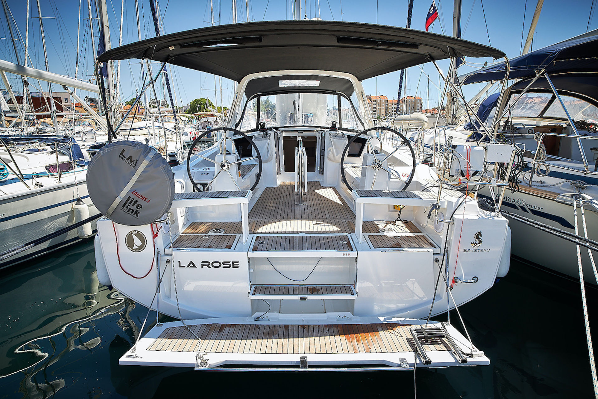 nausys-10483120-107061-main.jpg