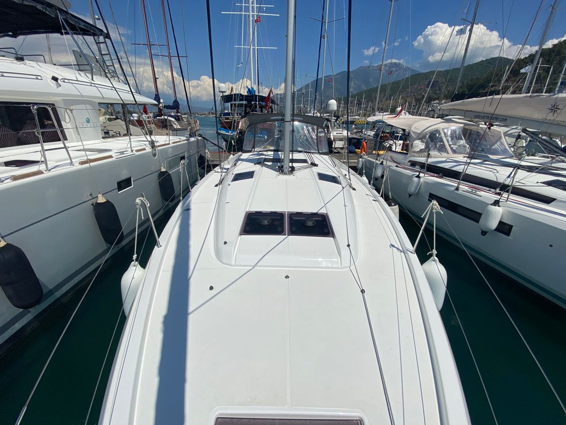 nausys-10513927-1175761-main.jpg