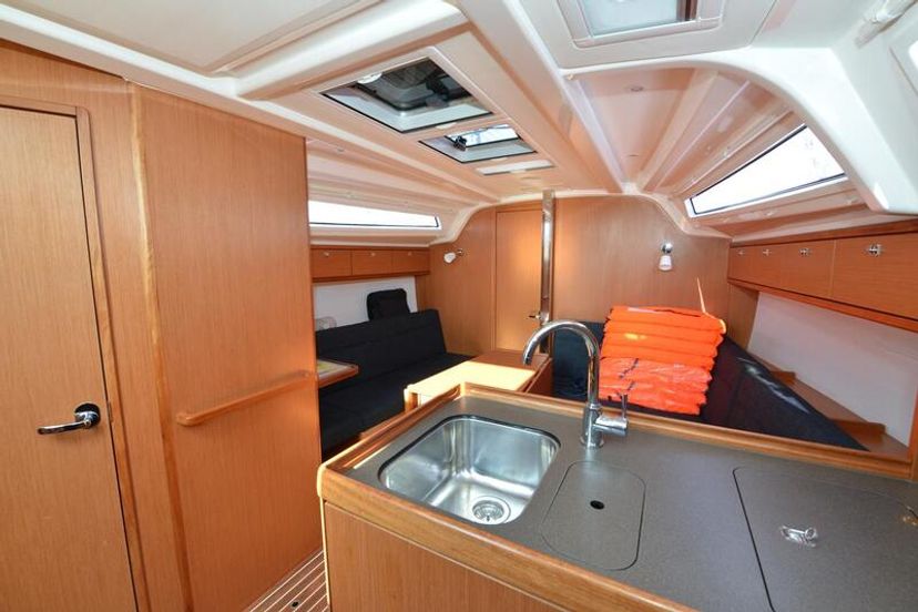 Bavaria Yachtbau 37 Eneja