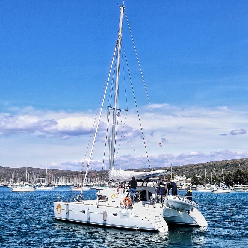Lagoon 38 Xenia