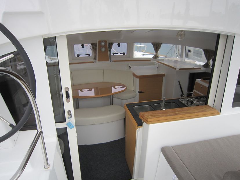 Lagoon 38 ThunderCat