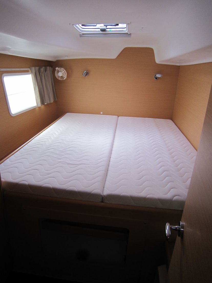 Lagoon 38 ThunderCat