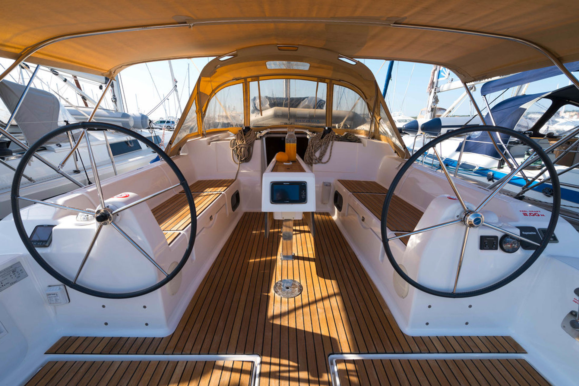 nausys-1063623-107061-n1.jpg