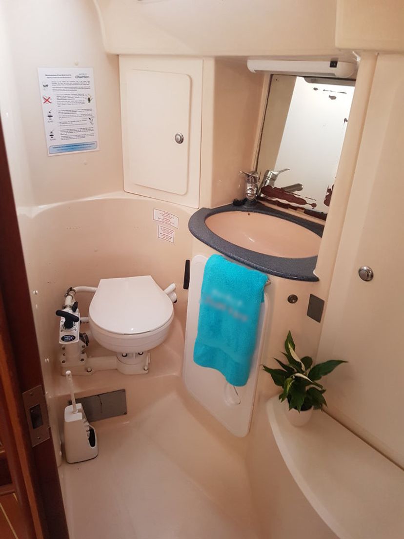 Bavaria Yachtbau 41 Azzurro