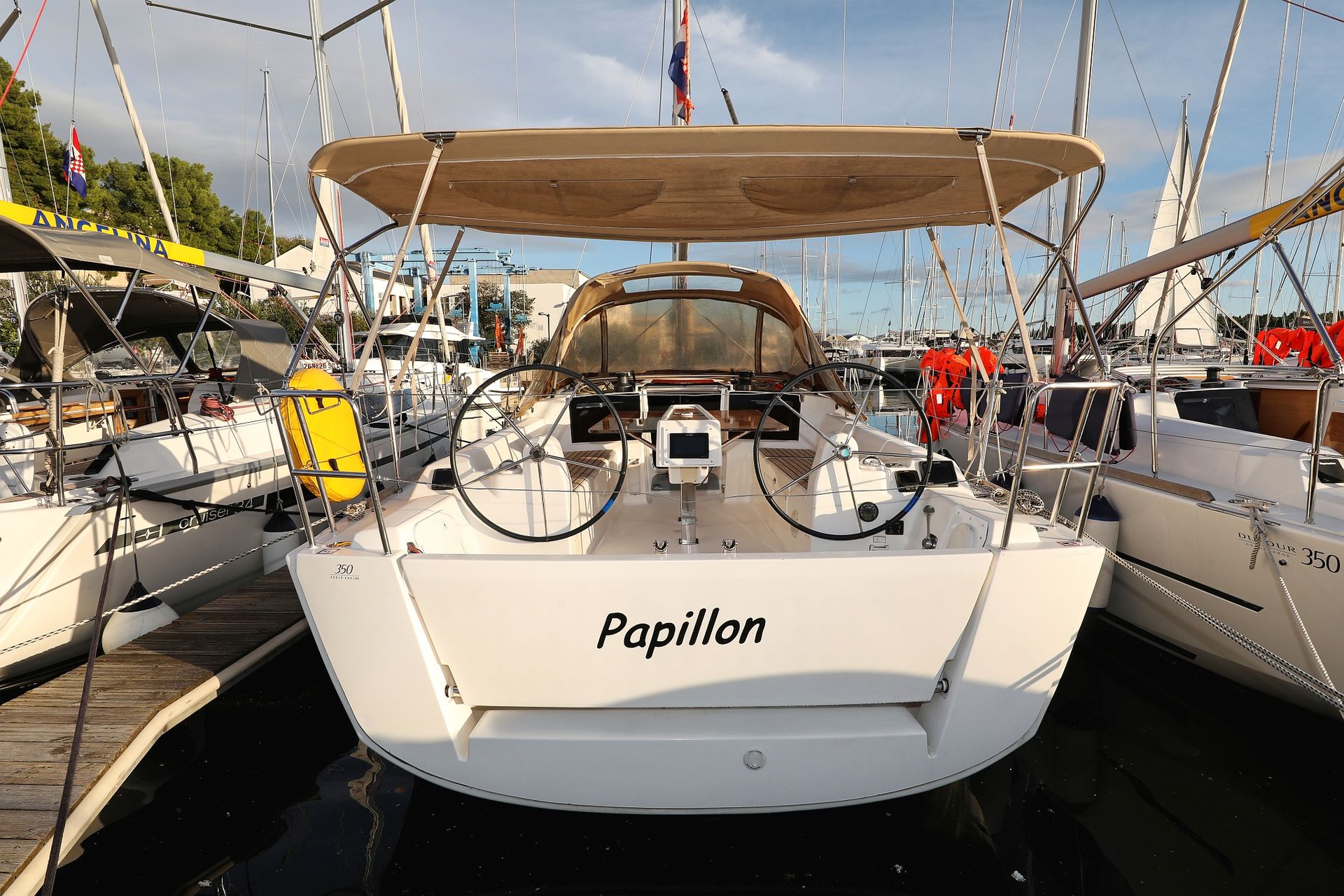 nausys-1082750-126227-main.jpg