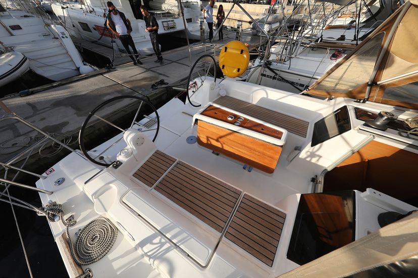 Dufour Yachts 350 Papillon