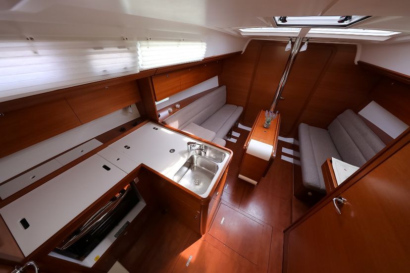 Dufour Yachts 350 Papillon