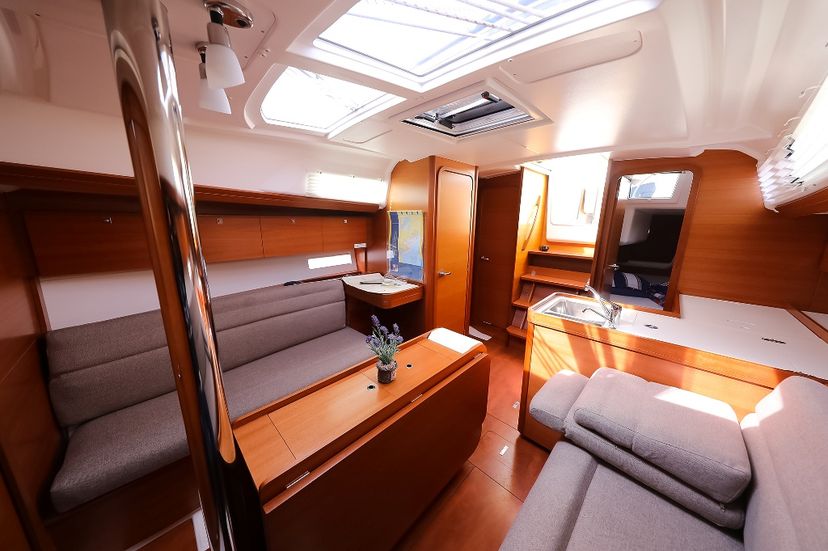 Dufour Yachts 350 Papillon