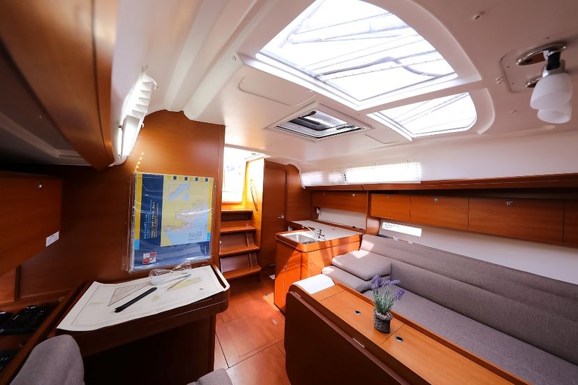 Dufour Yachts 350 Papillon
