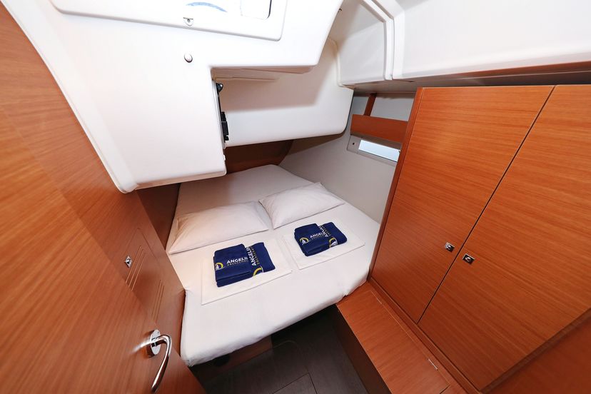 Dufour Yachts 41 Mona