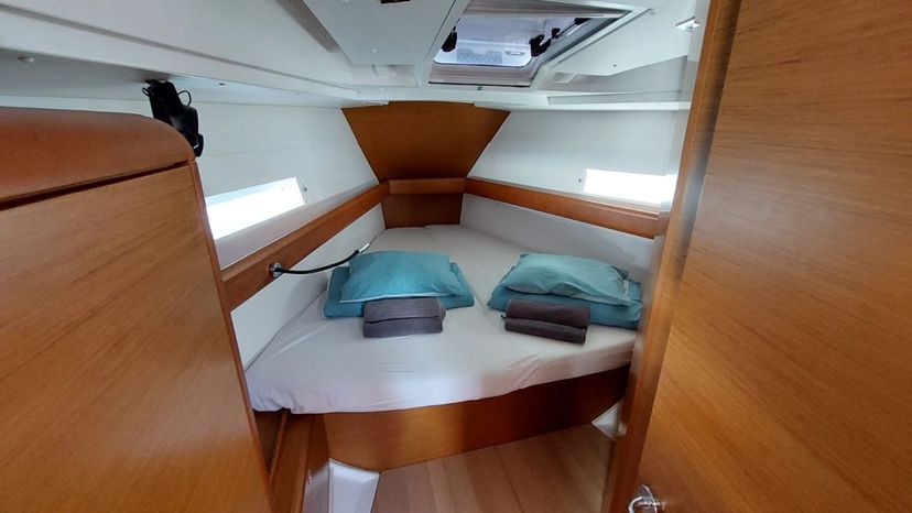 Jeanneau 41 Para elli