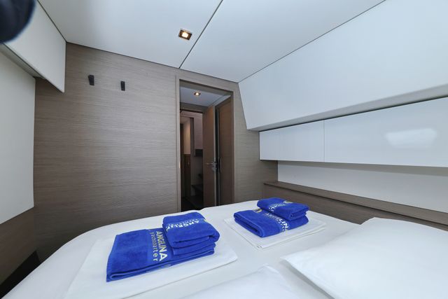 Fountaine Pajot 45 Sun Office