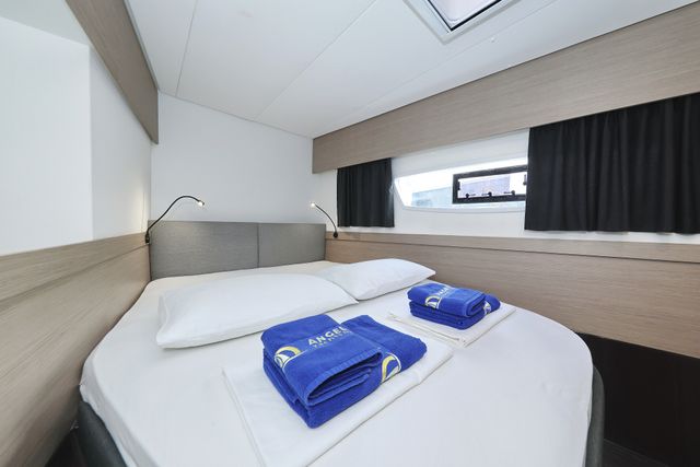 Fountaine Pajot 45 Sun Office