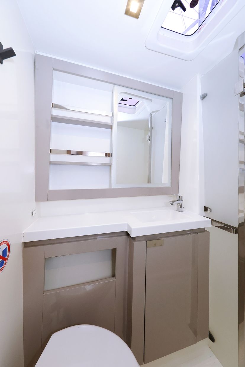 Fountaine Pajot 45 Sun Office