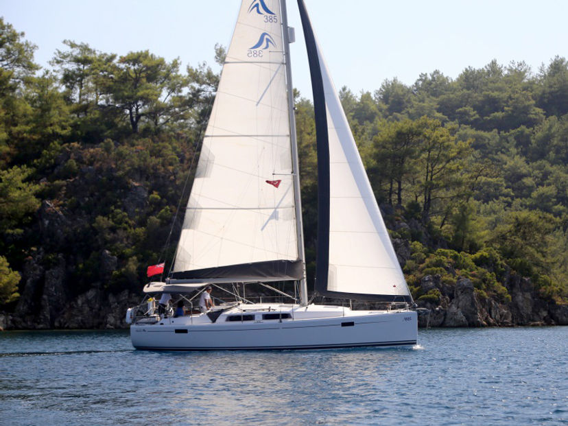 Hanse Yachts 38 Ariel