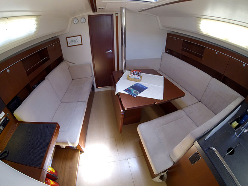 Hanse Yachts 38 Ariel