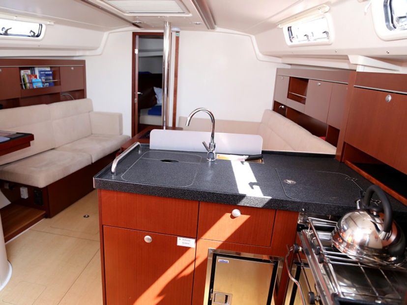 Hanse Yachts 38 Ariel