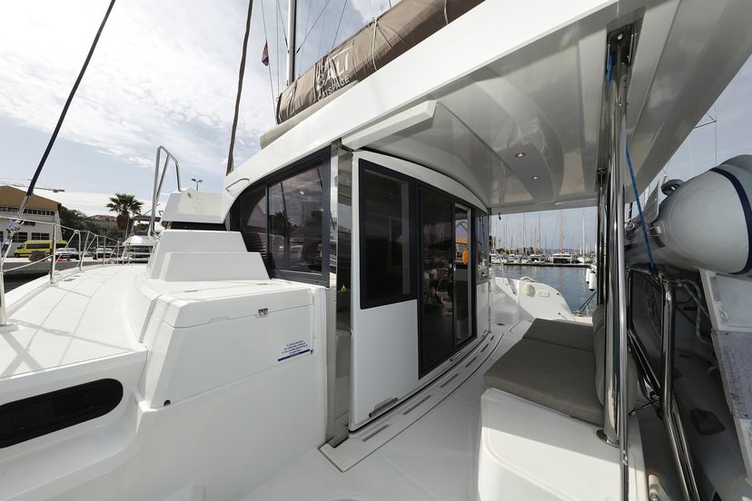 Catana CATSPACE Hi Friends
