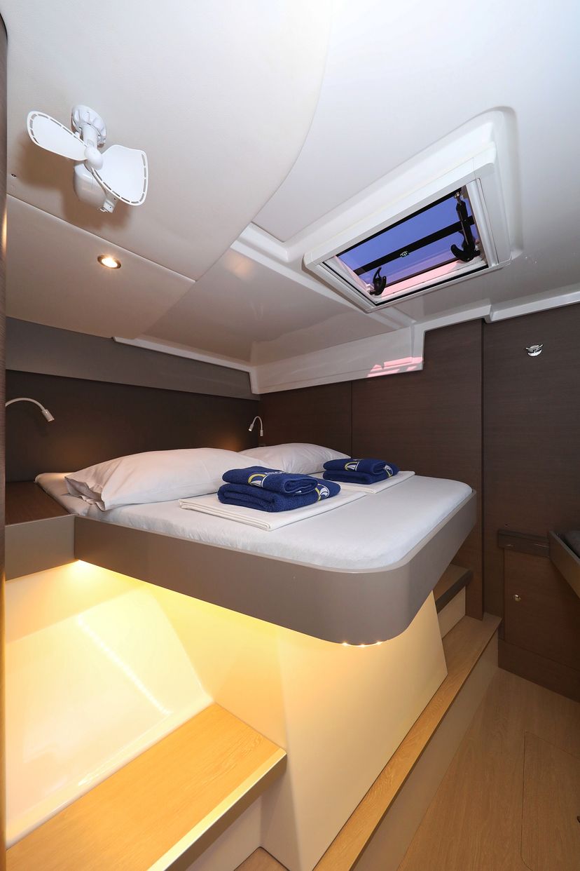 Catana CATSPACE Hi Friends