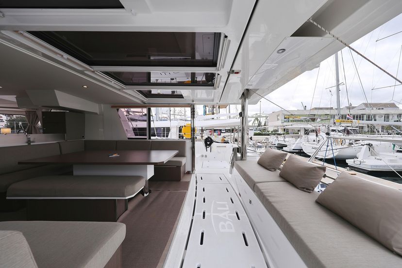 Catana 4.8  Titan
