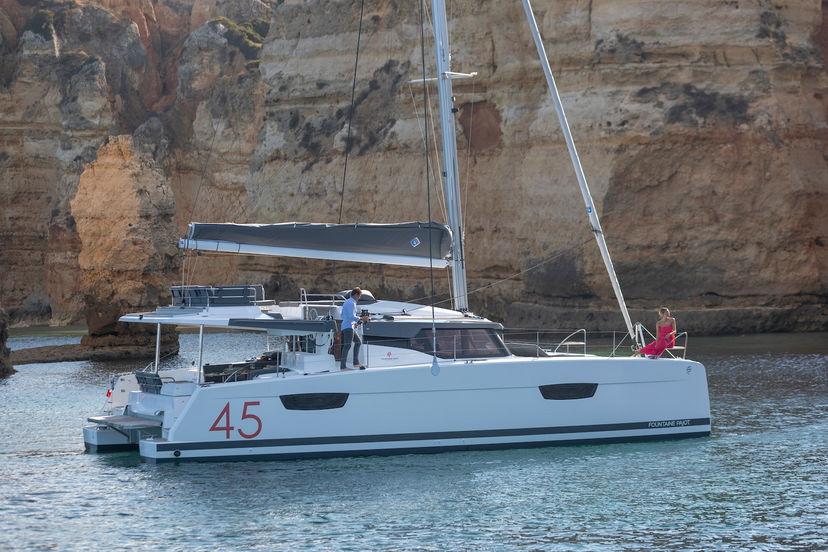 Fountaine Pajot 45 Lazuli